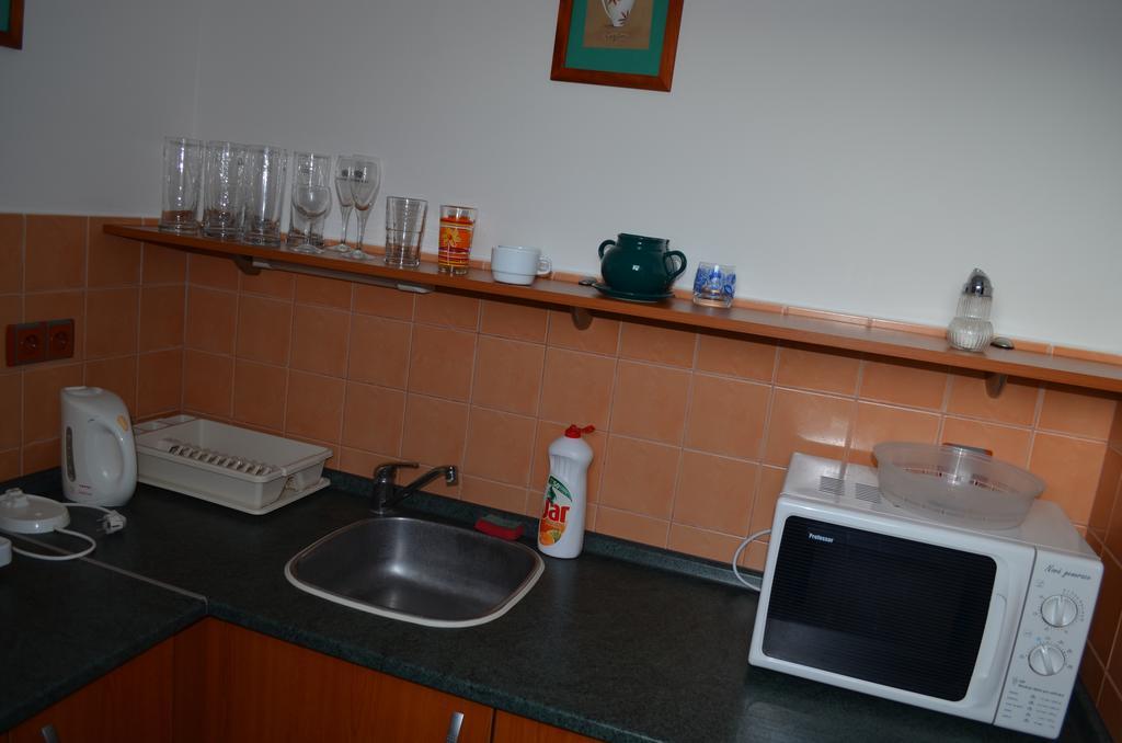 Hotel U Kapra Lázně Bělohrad Exteriör bild